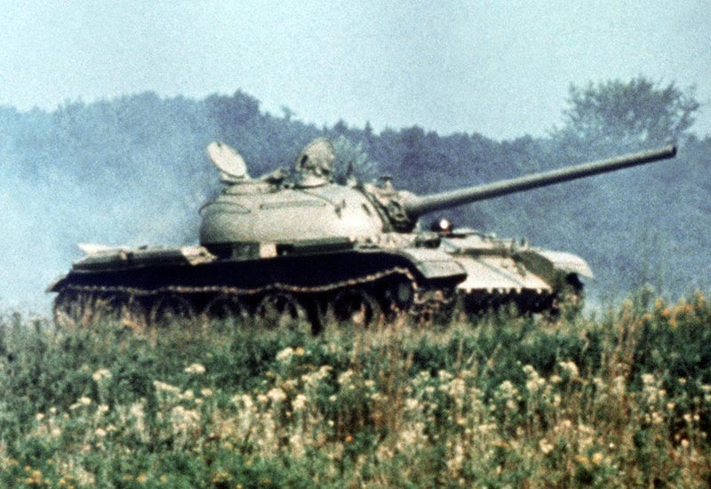 T-54 military land vehicle image 1