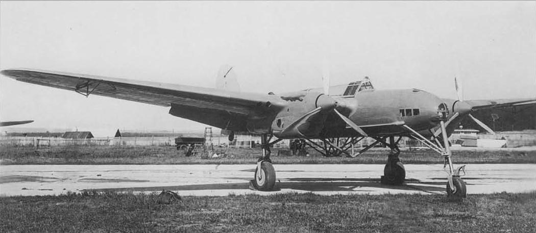 Tupolev SB on its landing gear