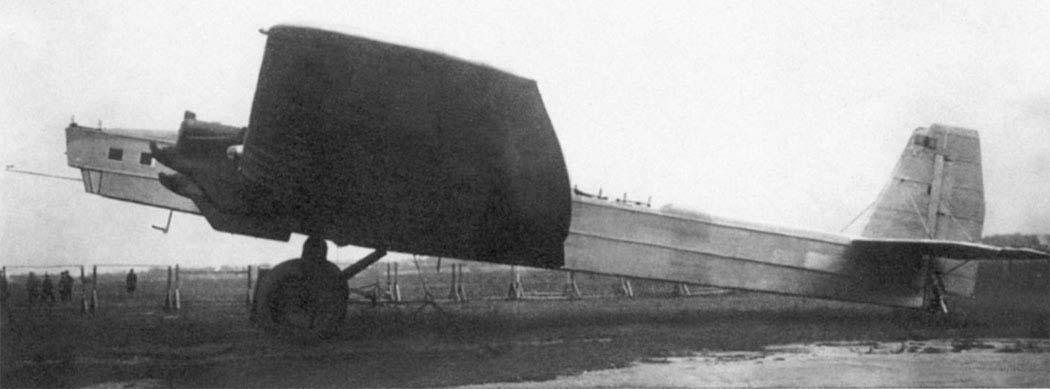 Tupolev TB-3 four-engine heavy bomber side view