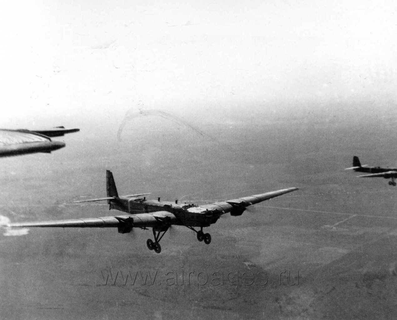 Tupolev TB-3 heavy bomber in flight