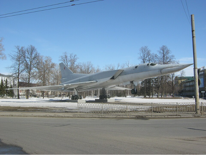 Tupolev Tu-22M - Tupolew Tu-22M Kazan ul Maksimova