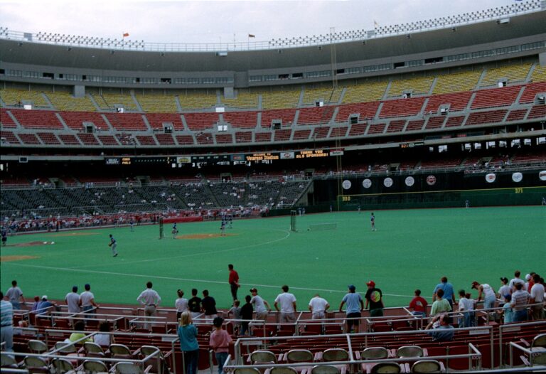 Veterans Stadium image 5