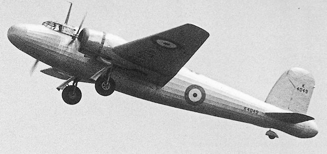 Vickers Wellington bomber in flight side view