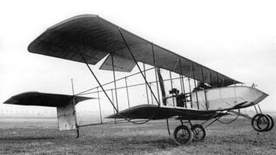 Voisin III pusher biplane aircraft side view