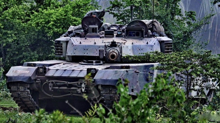 VT-4 military land vehicle image 1