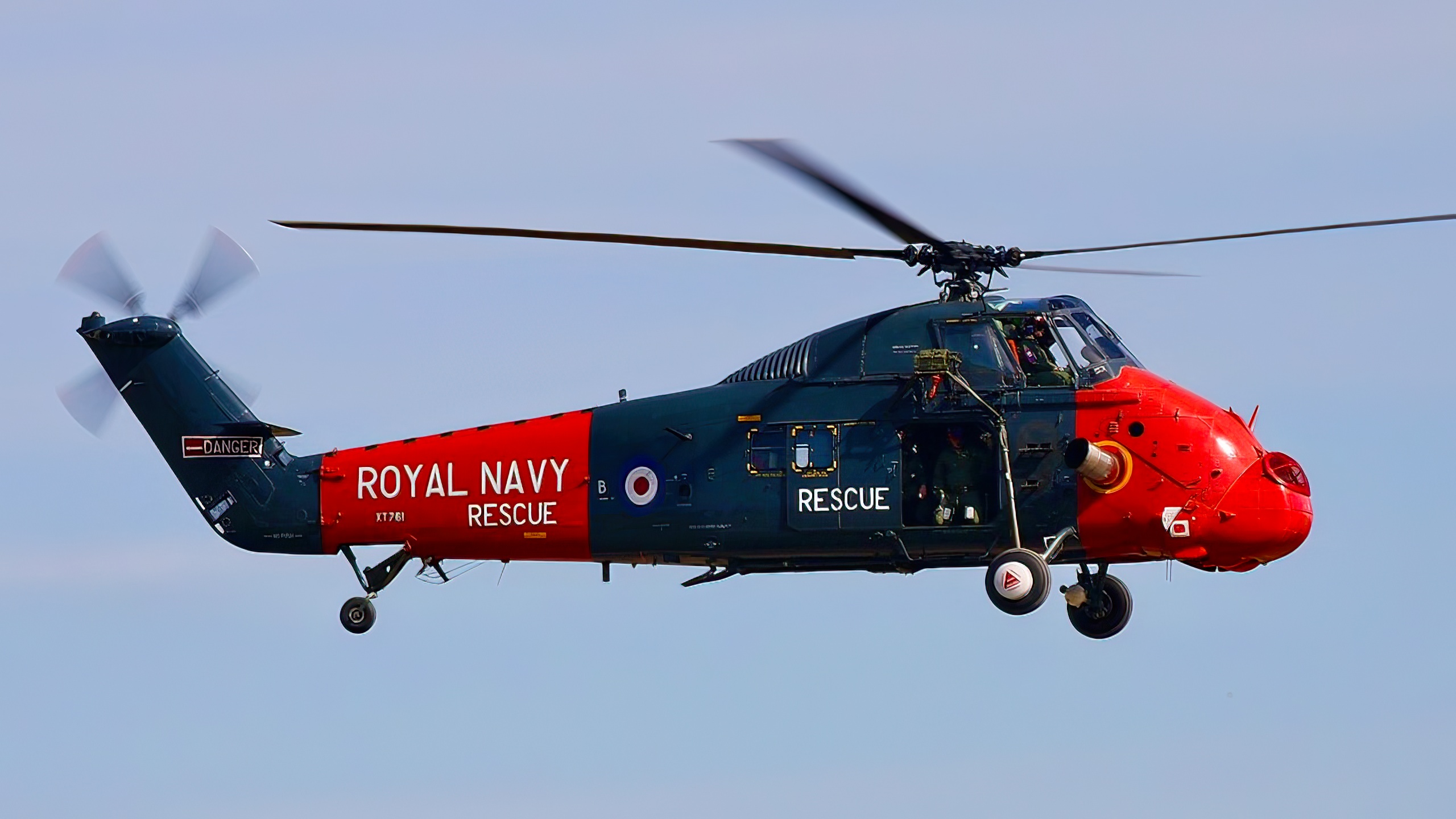 Westland Wessex - Westland Wessex: Hunting Subs and Carrying Royals - Jets ?n? Props