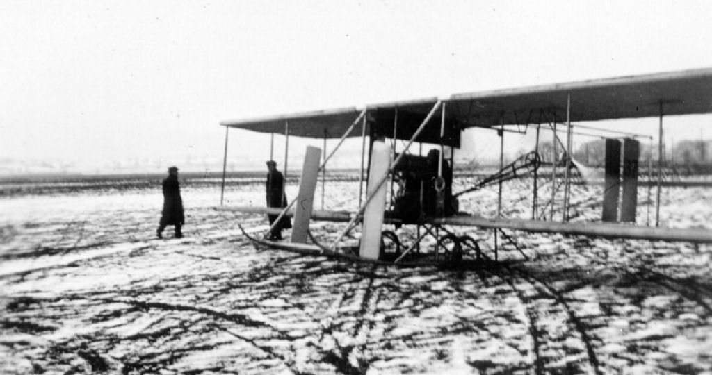 Wright Model C airplane fitted with automatic stabilizer