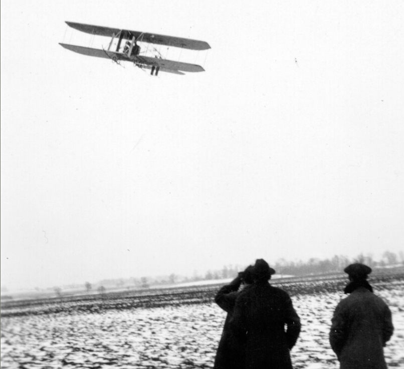 Wright Model C airplane in flight during automatic stabilizer demonstration