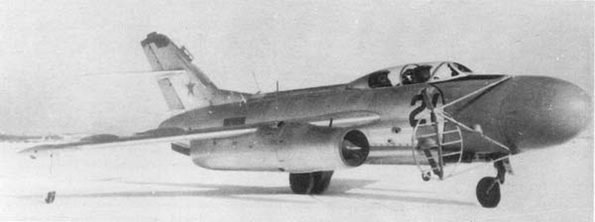 Yakovlev Yak-25 interceptor nose section and landing gear