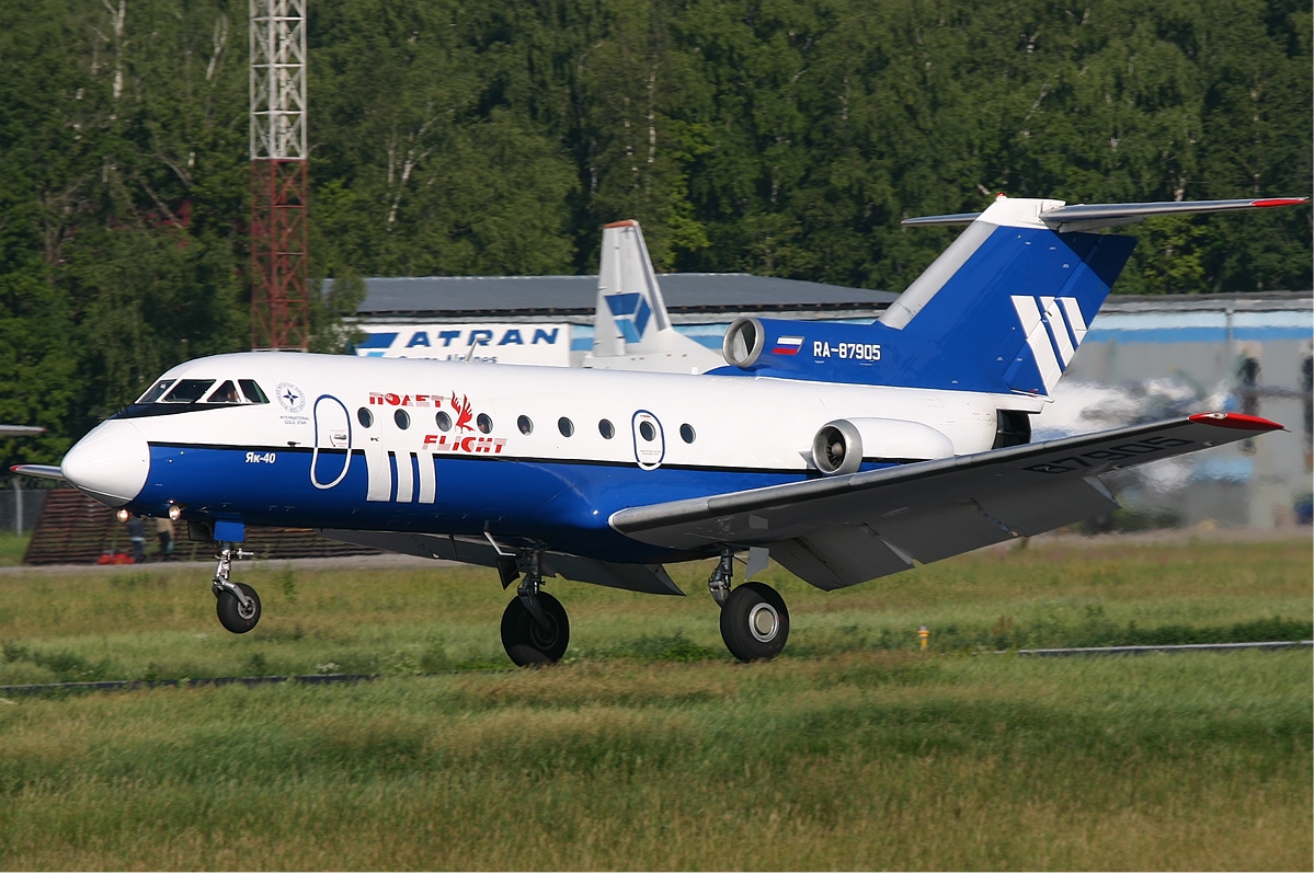 Yakovlev Yak-4 - Yakovlev Yak-40 #6 Yakovlev Yak-40, pictures, technical data, history - Barrie Aircraft Museum