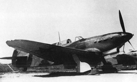 Yakovlev Yak-7 Soviet fighter aircraft side view