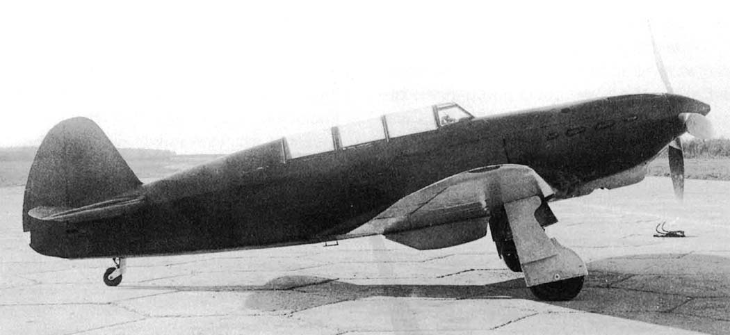 Yakovlev Yak-7 UTI-26 prototype aircraft side view