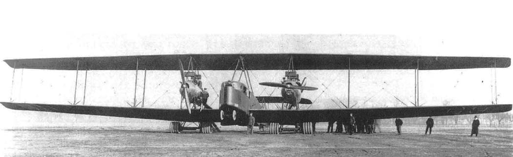 Zeppelin-Staaken R.VI heavy bomber broadside view